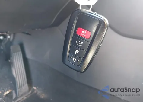 2022 Toyota Rav4 Xle z USA, uszkodzony, nr VIN 2T3P1RFV9NC318349